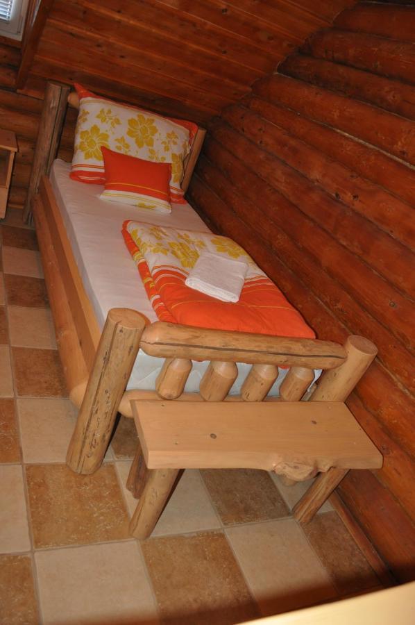 Roenk-Wellness Panzio Mezopeterd Bed and Breakfast Buitenkant foto
