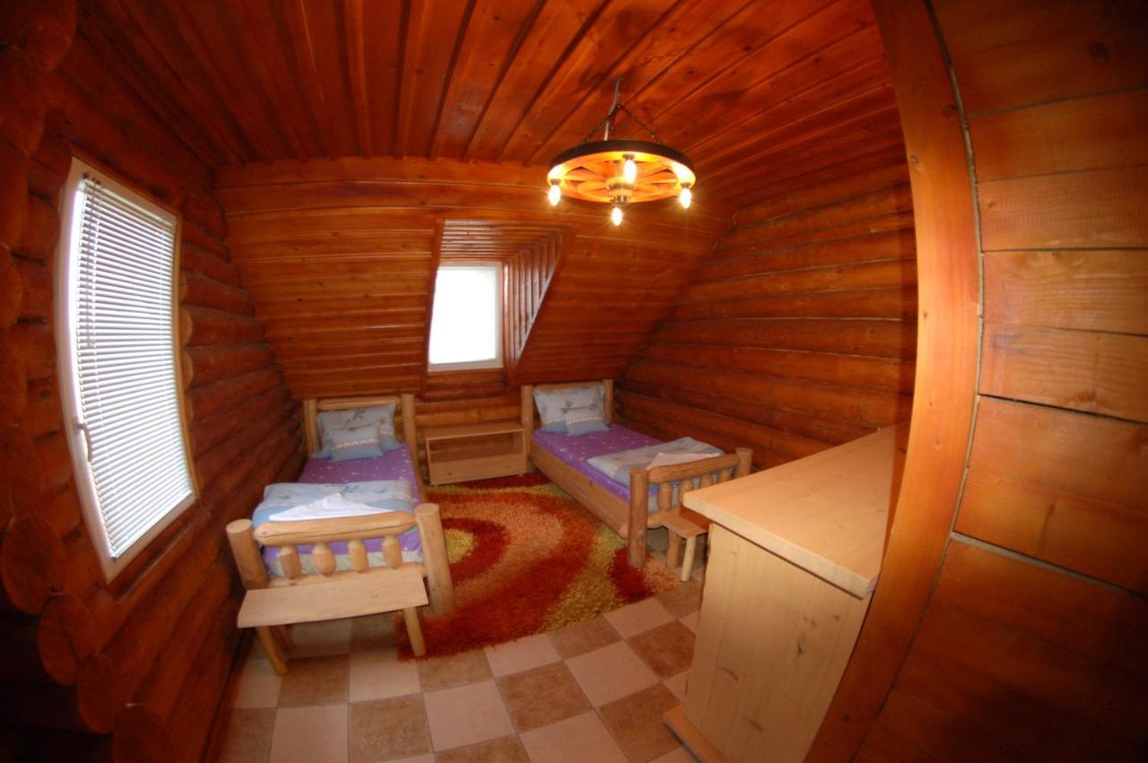Roenk-Wellness Panzio Mezopeterd Bed and Breakfast Buitenkant foto